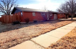 320 Arthur Street, Tulia, TX 79088