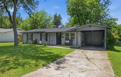 109 N Hickory Avenue, Denison, TX 75020