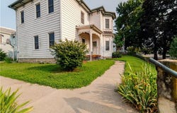 900 S 5th Street, Atchison, KS 66002