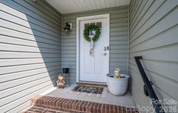 823 Limerick Drive, Dallas, NC 28034