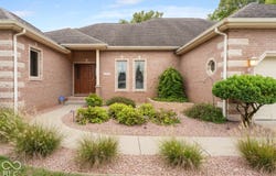4383 Red Hawk Court S, Columbus, IN 47203