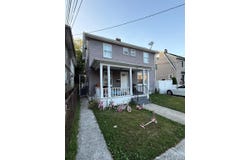 25 Webb Avenue, Hempstead, NY 11550