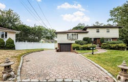 43 Nimitz Pl, Yonkers, NY 10710