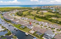 1016 SIGNET Drive, APOLLO BEACH, FL 33572