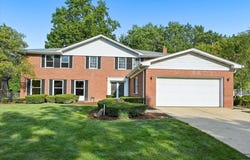 937 Sutton Drive, Northbrook, IL 60062