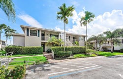 12 Stratford Drive E, Boynton Beach, FL 33436