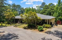 2086 Briarwood Dr., LAUREL, MS 39440