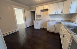 413 10th St, Racine, WI 53403