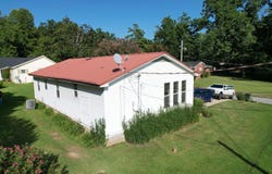 25 S Center St, Potts Camp, MS 38659