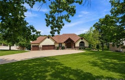 5829 Cobblestone Drive, Osage Beach, MO 65065