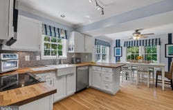 233 CIRCLE RD, PASADENA, MD 21122