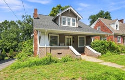 1831 Maiden Ln SW, Roanoke, VA 24015