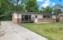 1140 Wallace Court, Chicago Heights, IL 60411