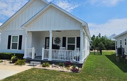 219 Ante-beppum Loop, Carrabelle, FL 32322
