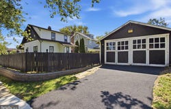 500 SHARP Avenue, GLENOLDEN, PA 19036