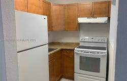 241 SE 9th Ave, Pompano Beach, FL 33060