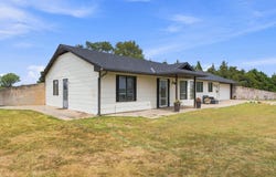 2239 N 311th St W, Garden Plain, KS 67050-9201