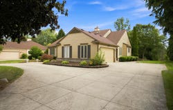 1553 Devonshire Drive, Troy, MI 48098