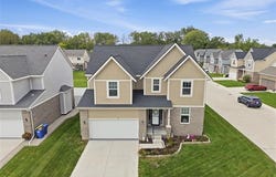 47375 Bayside Circle E, Chesterfield Twp, MI 48047