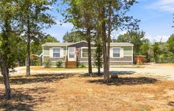 1039 Trailside Dr, Elgin, TX 78621