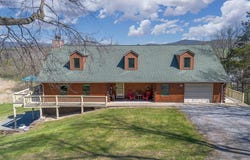 325 Bellevue Ln, Rockbridge Baths, VA 24473