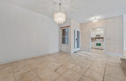 29 Chancel Lane, Glen Ellyn, IL 60137