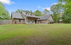 53 Annadale Dr, Maud, TX 75567