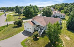 5 Cambridge Drive, Hermon, ME 04401