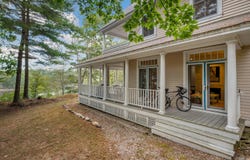 40 Sunrise Lane, Portland, ME 04109
