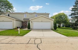 682 Claridge Circle, Hoffman Estates, IL 60169
