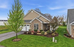 401 Northview Dr, Harmony, PA 16037