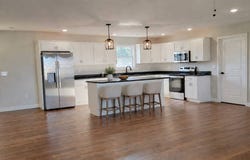 1302 S Walters, Robinson, IL 62454