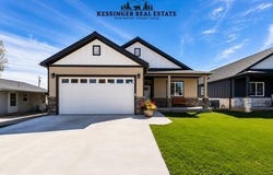 272 Park Ave, Lovell, WY 82431