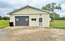 1015 E 7th Street, Metropolis, IL 62960