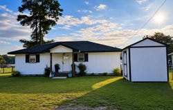 1419 Hobbs Dr, Summerton, SC 29148