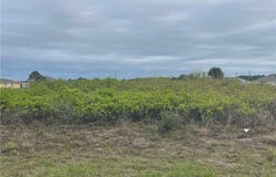 8015 Marsh Circle, Labelle, FL 33935