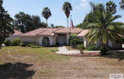 39574 PALM DR., BAYVIEW, TX 78566