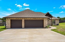 1022 Skyridge Dr, Elgin, OK 73538