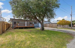 165 N 15TH St, Lakeside, OR 97449