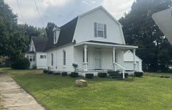 121 E Isabelle Street, Belding, MI 48809