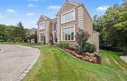 7016 Breakwater Pl, Prospect, KY 40059