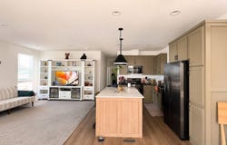 809 Discovery St., San Marcos, CA 92078