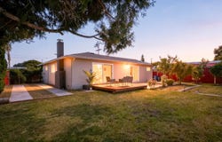 1341 Mcfarlane Ln, Hayward, CA 94544