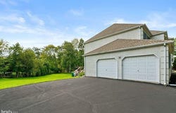 1840 MEREDITH LN, BLUE BELL, PA 19422