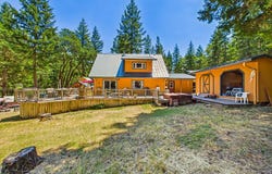 571 Sunrise Boulevard, Ruth Lake, CA 95526