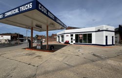 224 E Madison Ave, Athens, TN 37303