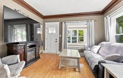 1217 N STATE Street, APPLETON, WI 54911-4356