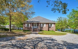 4801 Meadow Lake Drive, Crestview, FL 32539