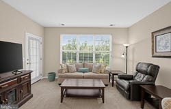 2106 KNOX, WARWICK, PA 18974
