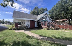 1003 N 2nd Street, Clinton, MO 64735